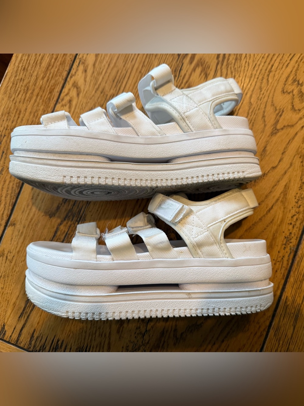 Nike Icon Classic Platform Sandals Women’s White Size 6 - Picture 2 of 9